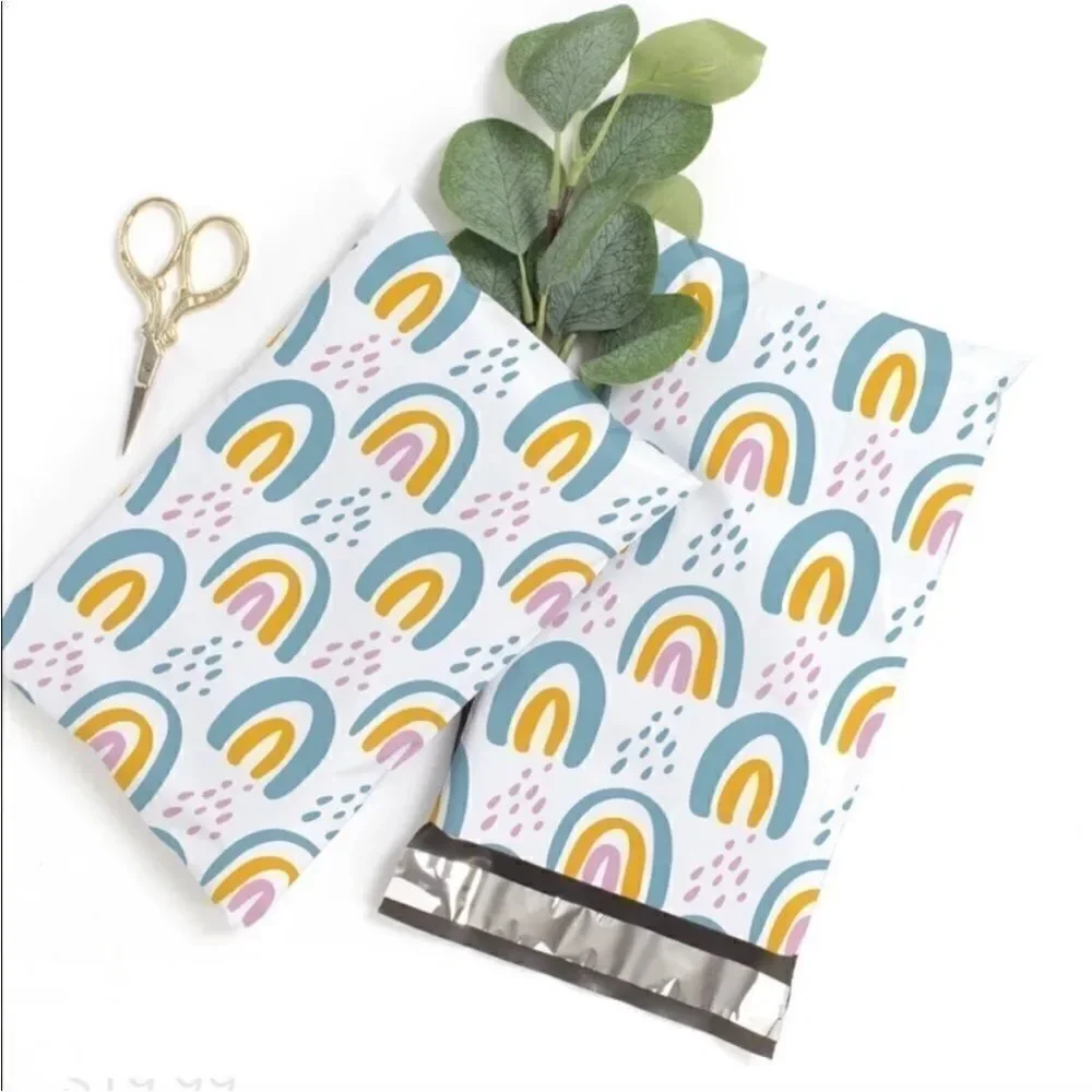 Poly Mailers mixed sizes  30 poly mailers and 30 stickers